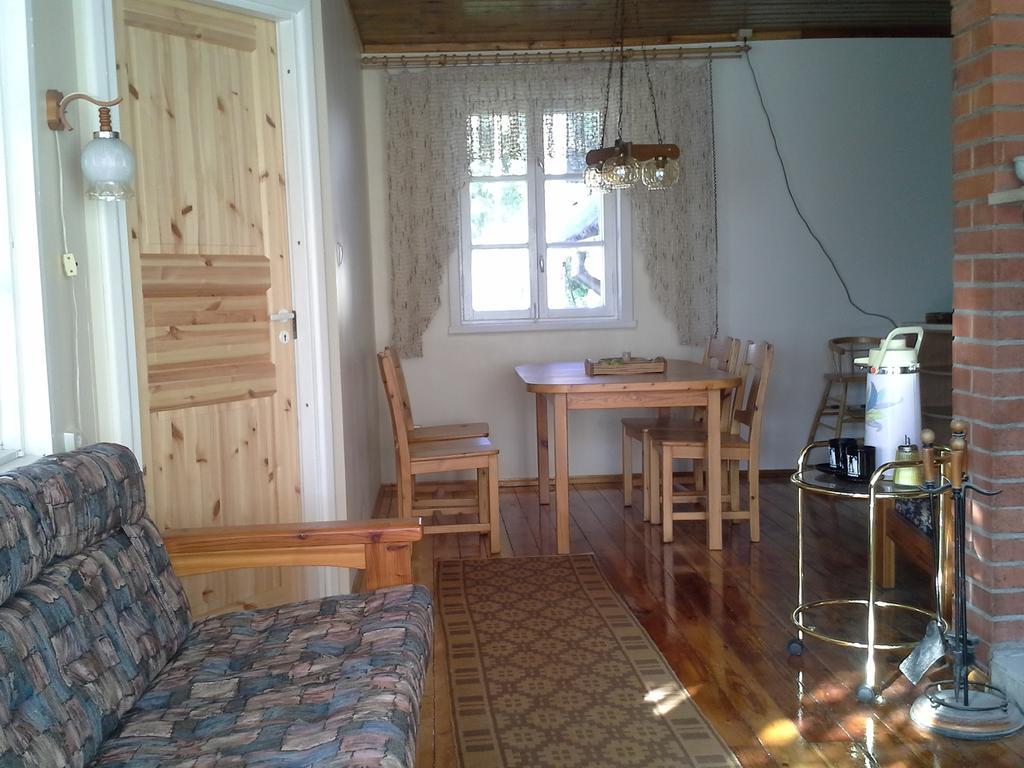 Koidu Homestay Hapsal Exteriör bild